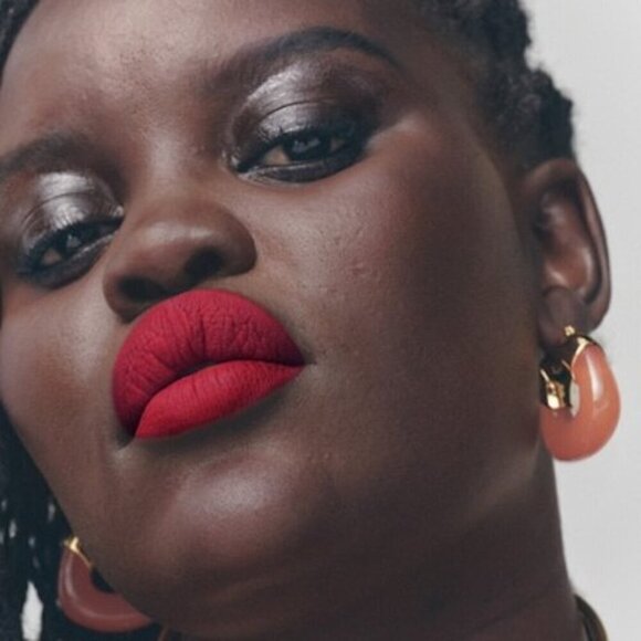 Fenty - Fenty Icon Velvet Liquid Lipstick in The MVP - Picture 12 of 16